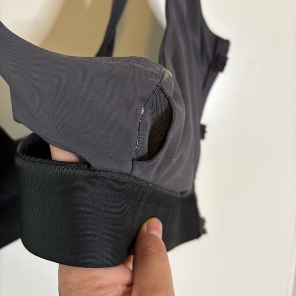 Fabletics Gray and Black Sports Bra Size L - Picture 6 of 8